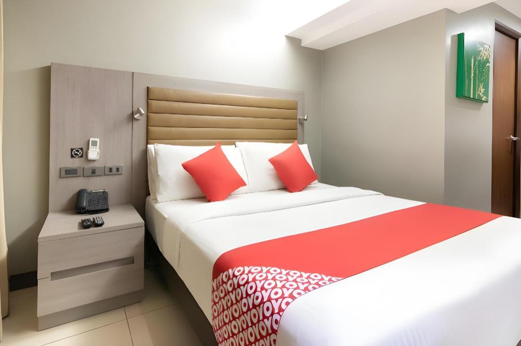 غرفة قياسية بسرير كوين، Solace Hotel 2/7