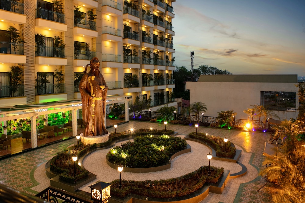 Phoenix Resort Bac Ninh 3/64
