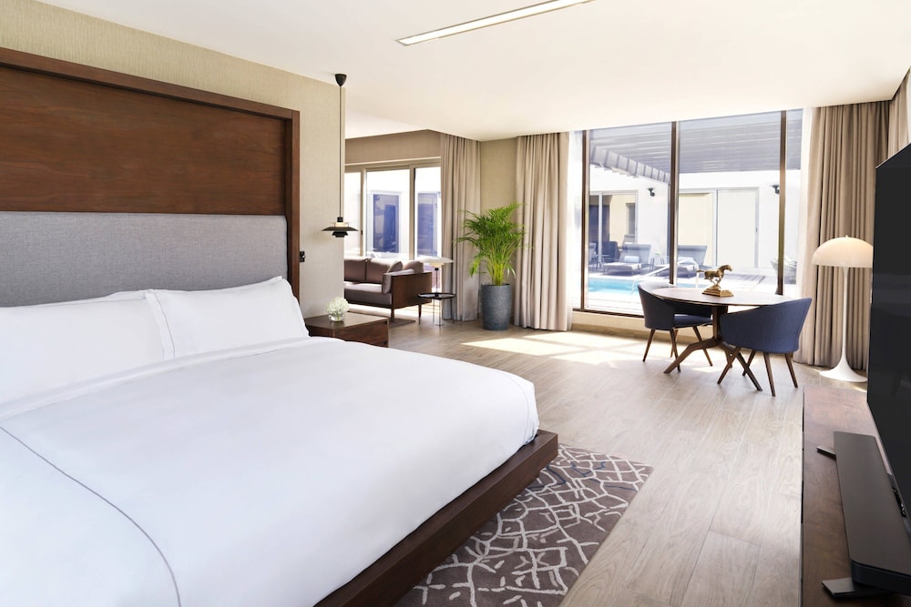 The Ritz Carlton Abu Dhabi Grand Canal 17/63