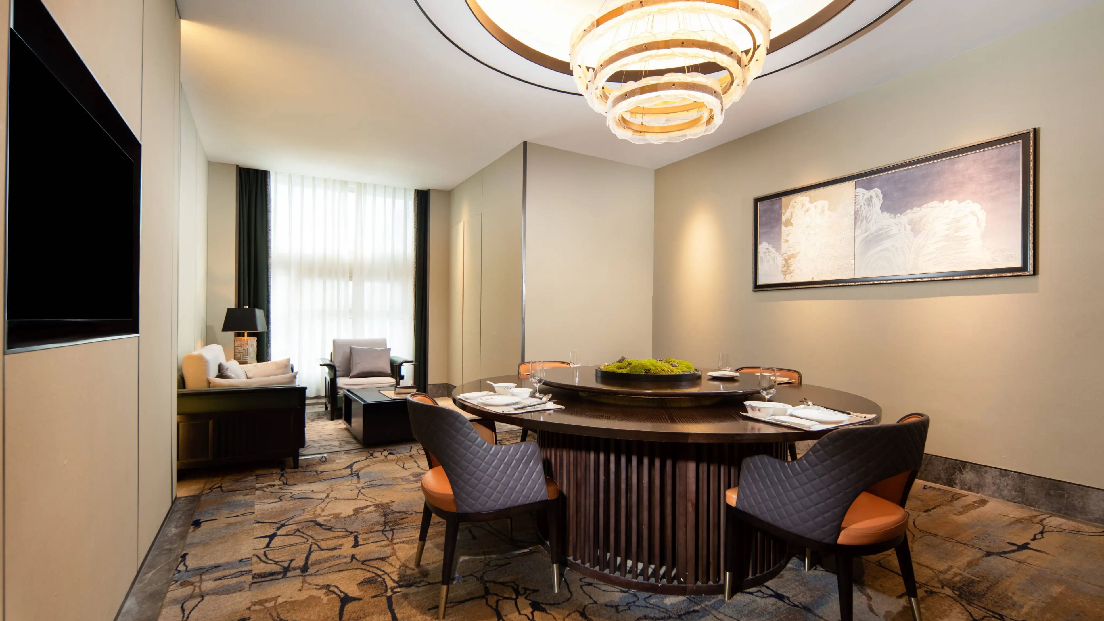 HOLIDAY INN SHIJIAZHUANG CENTRAL 66/77