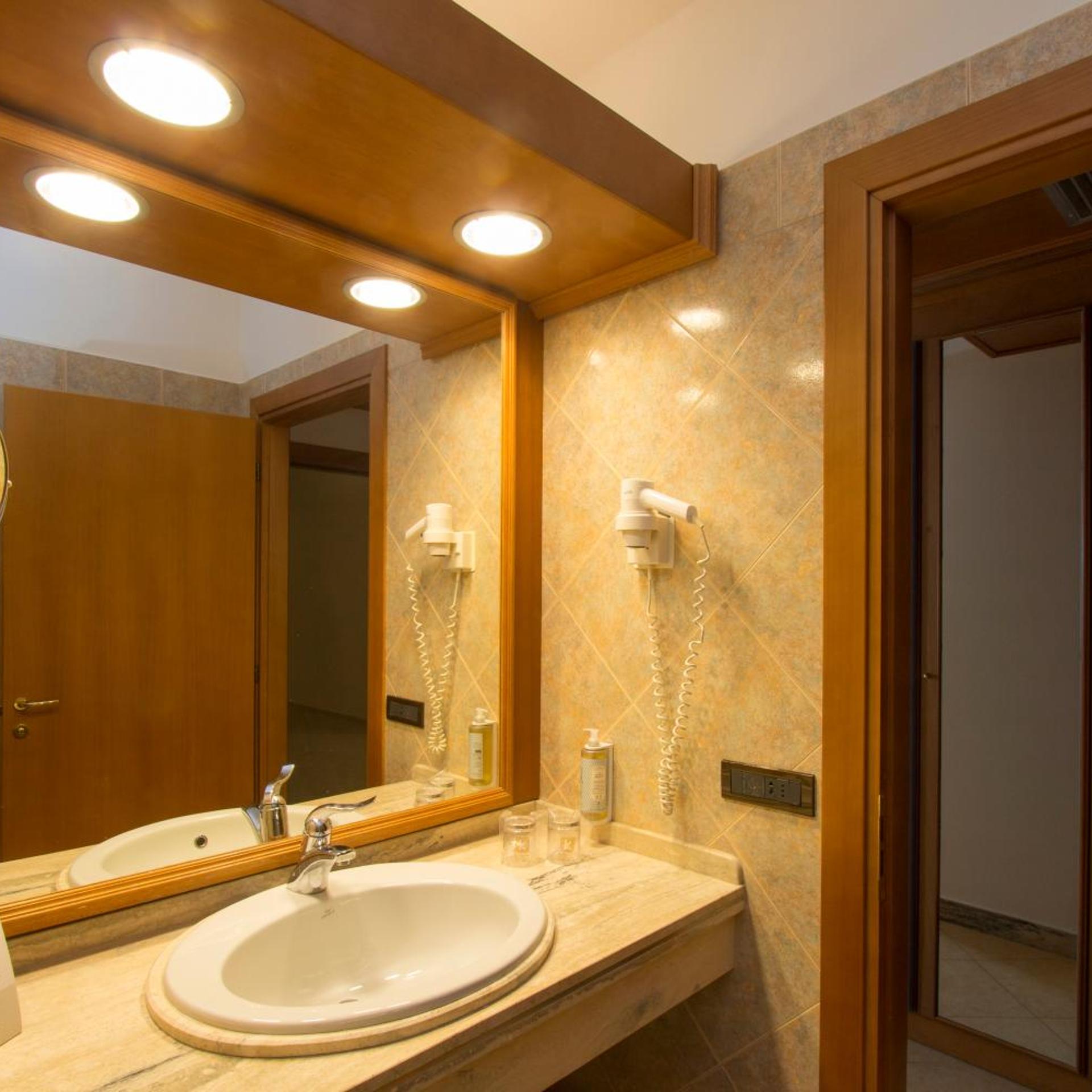Hotel Centrale Sabaudia 38/38