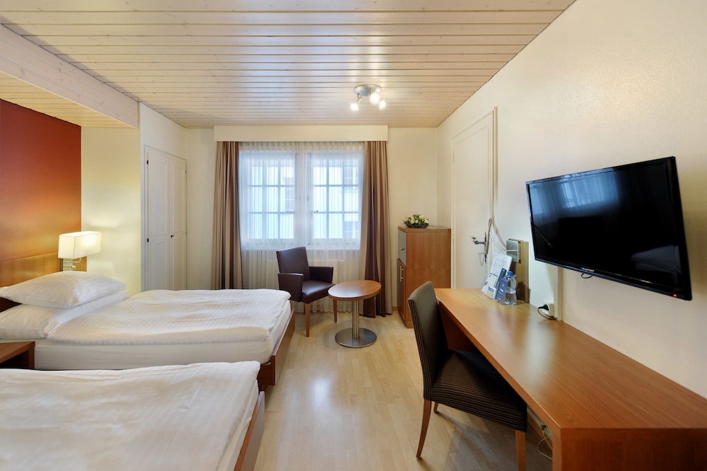 Hotel De La Rose 30/36