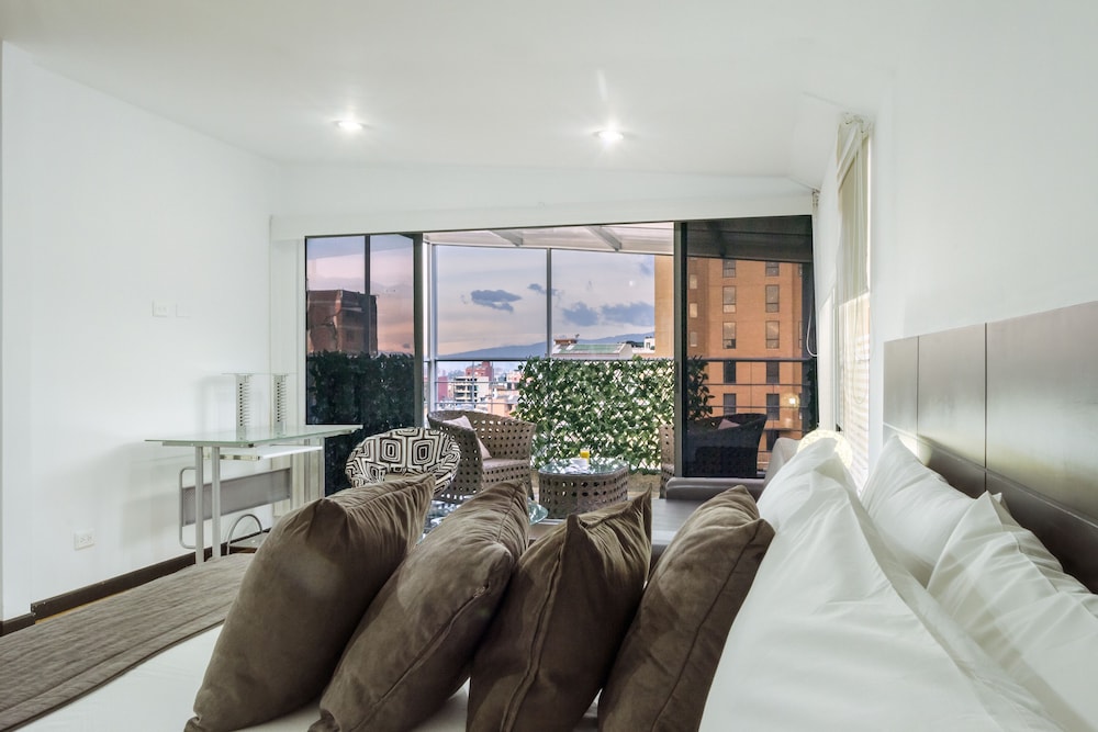 Regency Suites Hotel Boutique 27/53