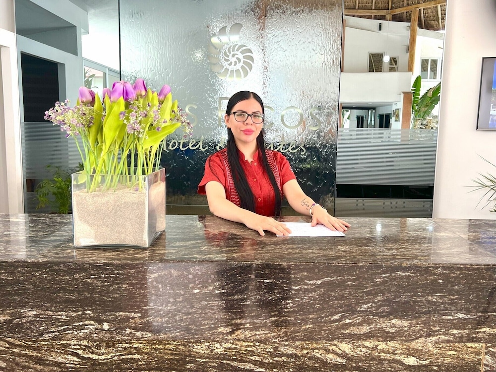 Los Picos Hotel & Suites Bucerias 6/50