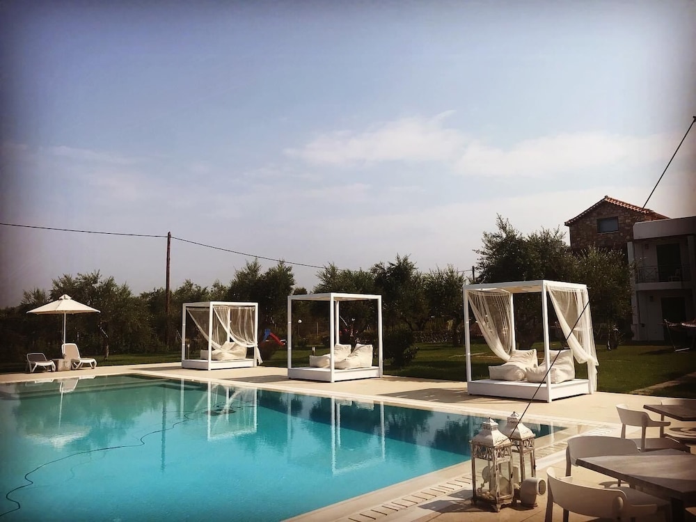 MESSINIAN HORIZONS 2/33
