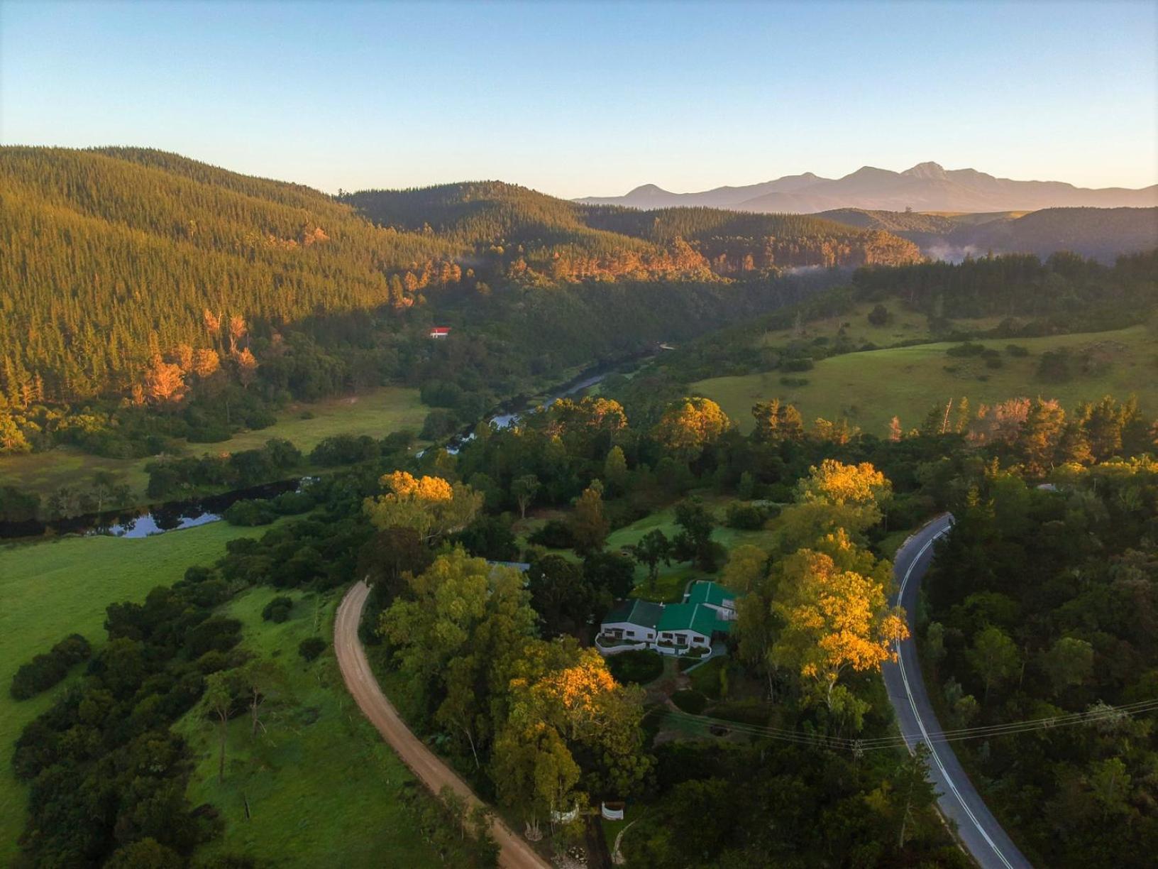 Eastbrook River Lodge 34/50