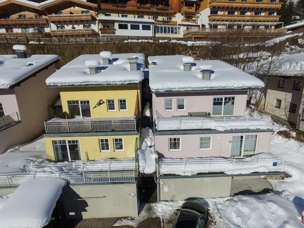 Apartment Summer & Winter Fun I 3/50