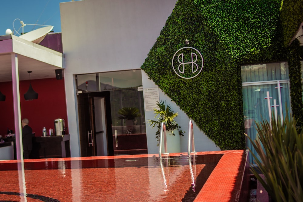 Hotel Belo Grand Morelia 54/55