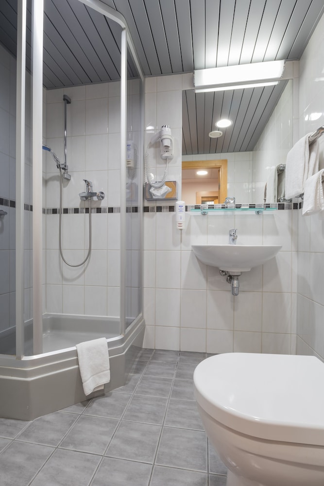 Riga Islande Hotel 57/58