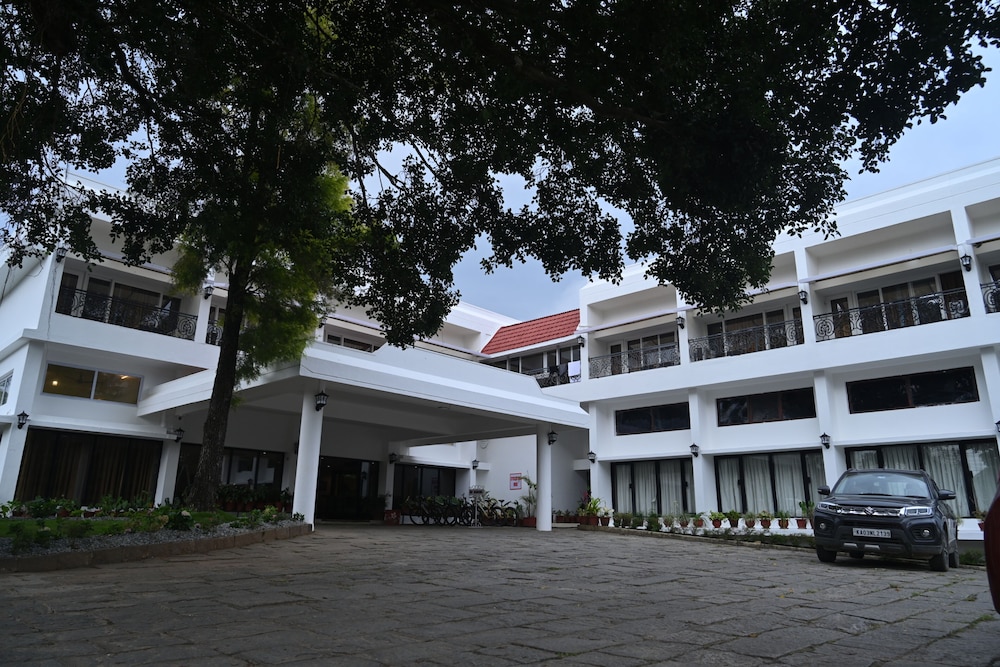 Hotel Coorg International 4/50