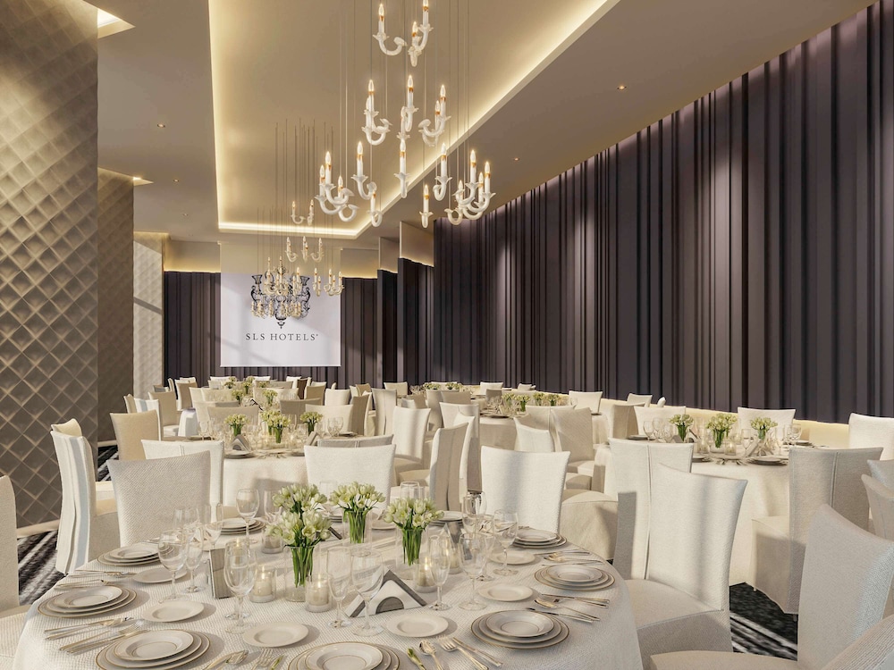 SLS Dubai Hotel and Residences 66/75