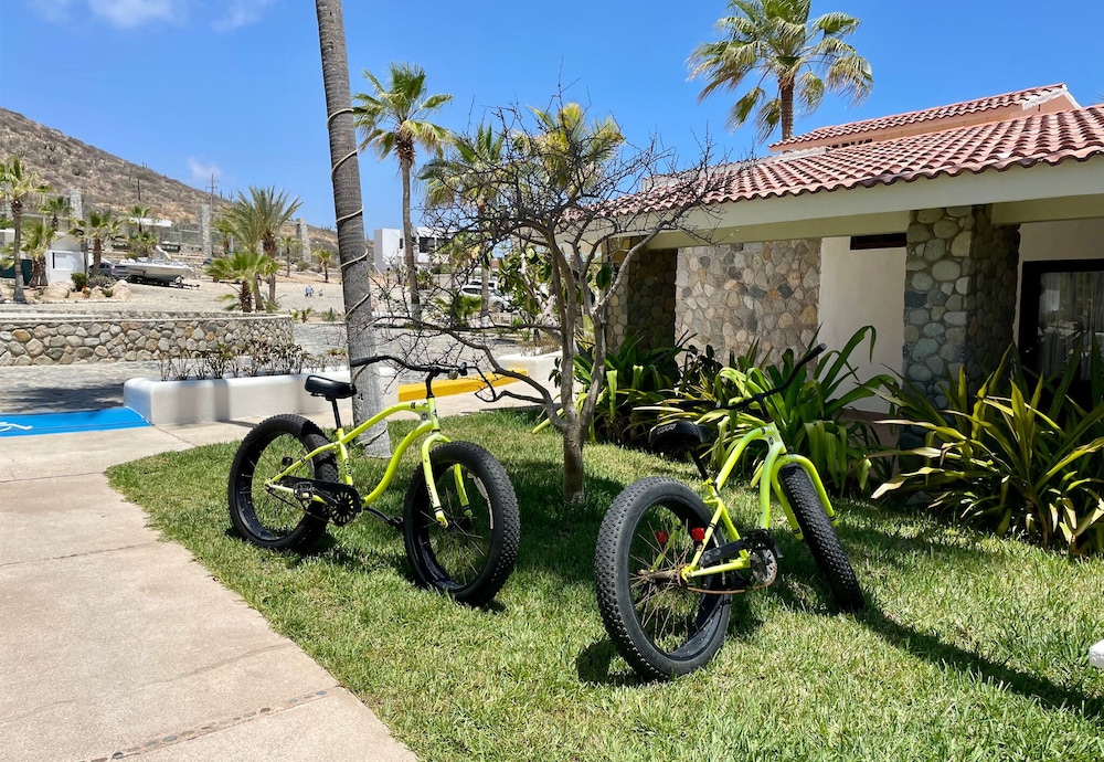 Punta Pescadero Paradise 25/30