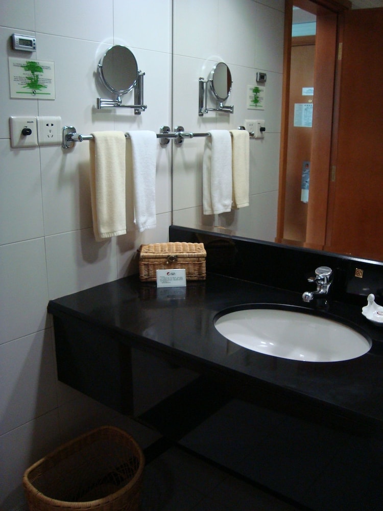 Culture Plaza Hotel Zhejiang 25/25
