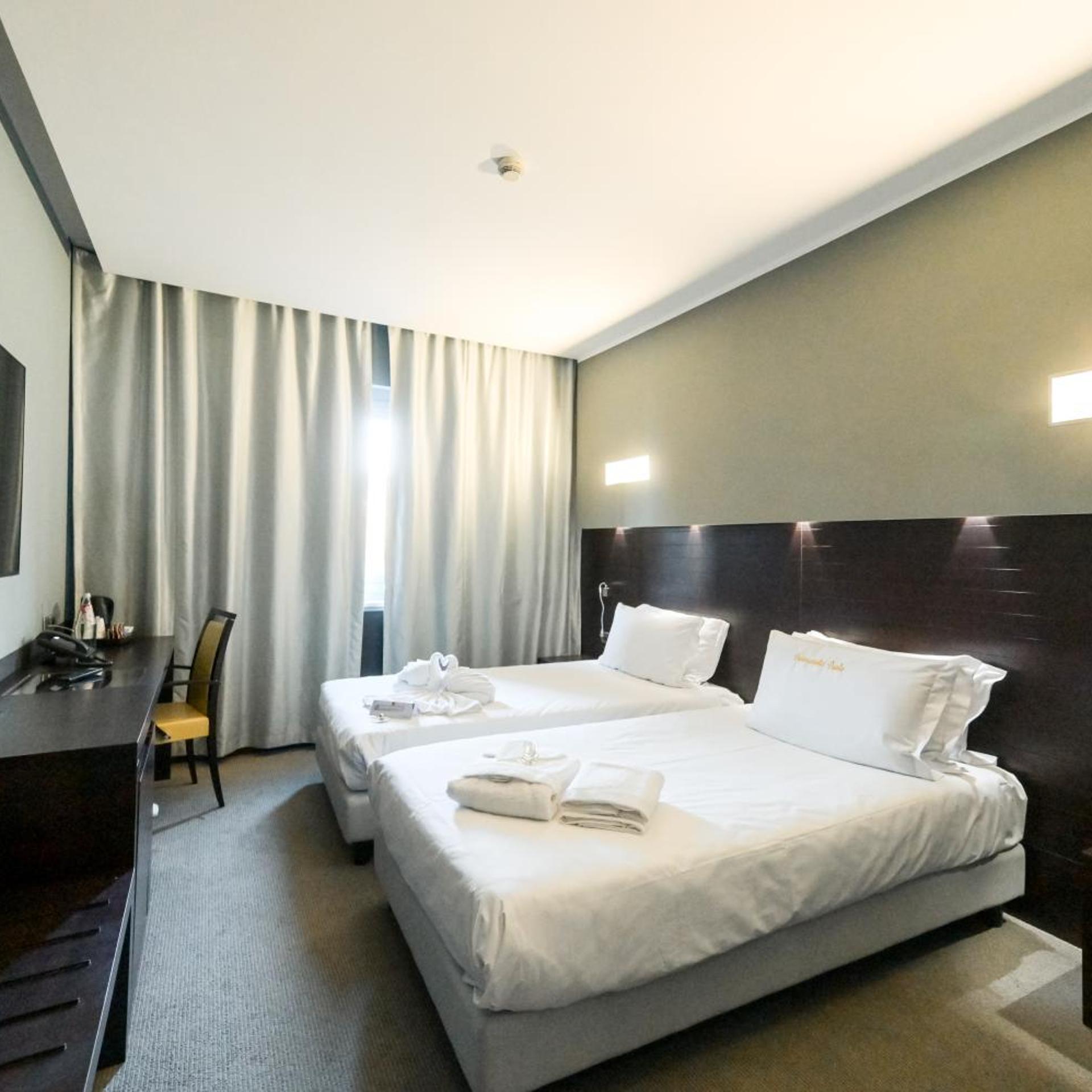 غرفة بسرير مزدوج أو سريرين منفصلين، Hotel Selene 6/10