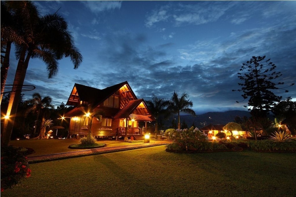 Citra Cikopo Hotel 3/29