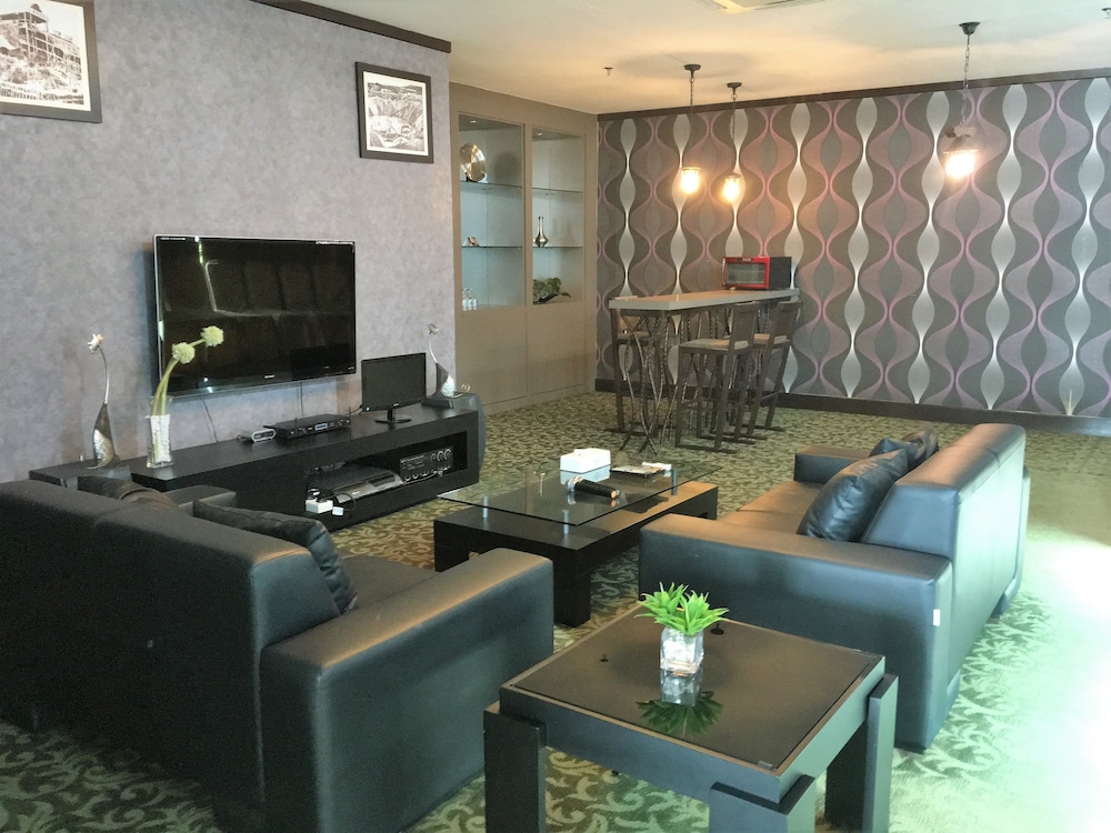 Kinta Riverfront Hotel And Suites 37/63