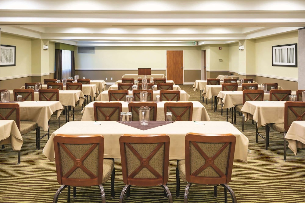 La Quinta Inn & Suites by Wyndham Boise Towne Square 55/62