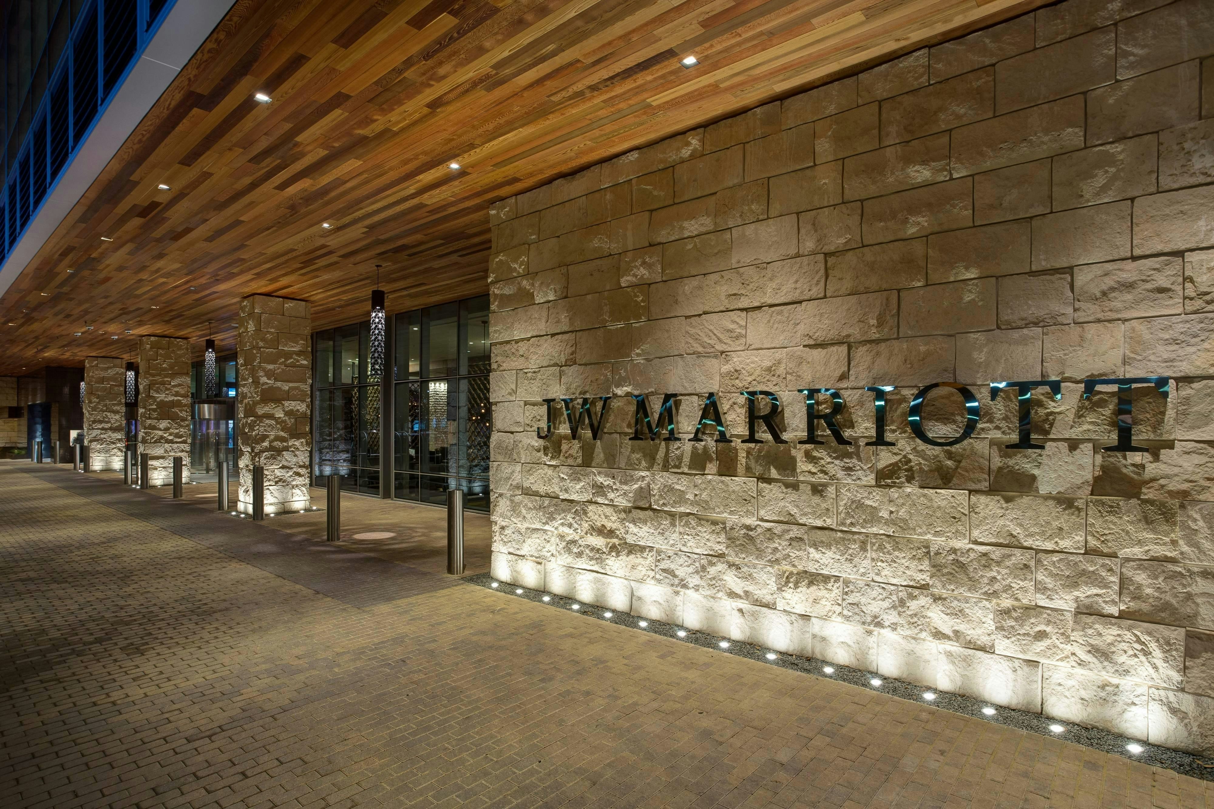 JW MARRIOTT AUSTIN 48/75