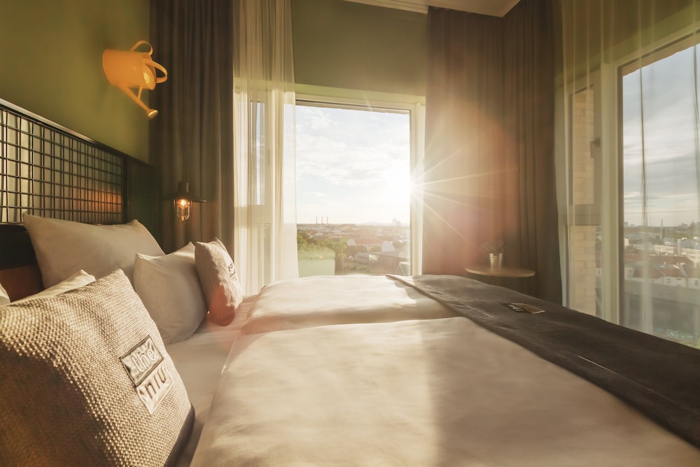 Holiday Inn - the niu, Dwarf Berlin Schoneberg 45/73