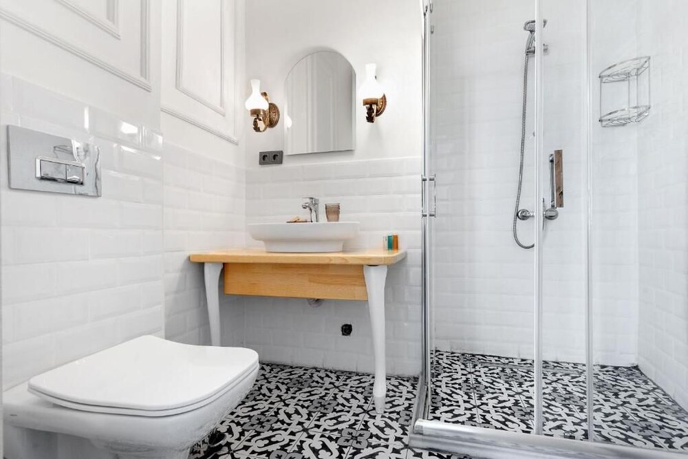 Cezayir Rooms 56/60