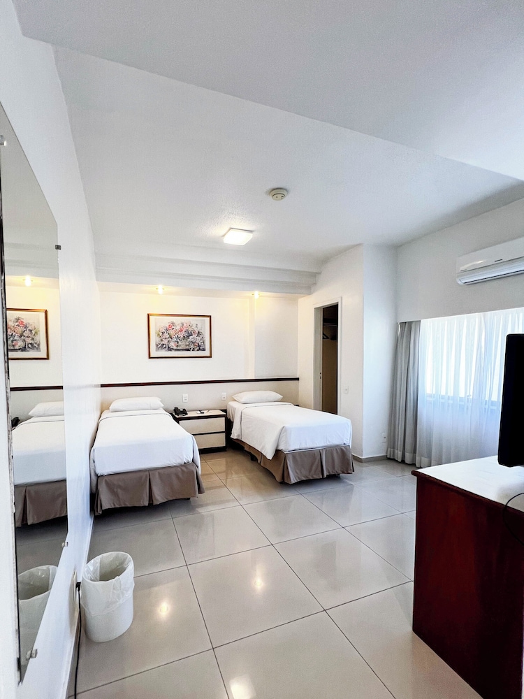 SUPERIOR, TWIN BEDS