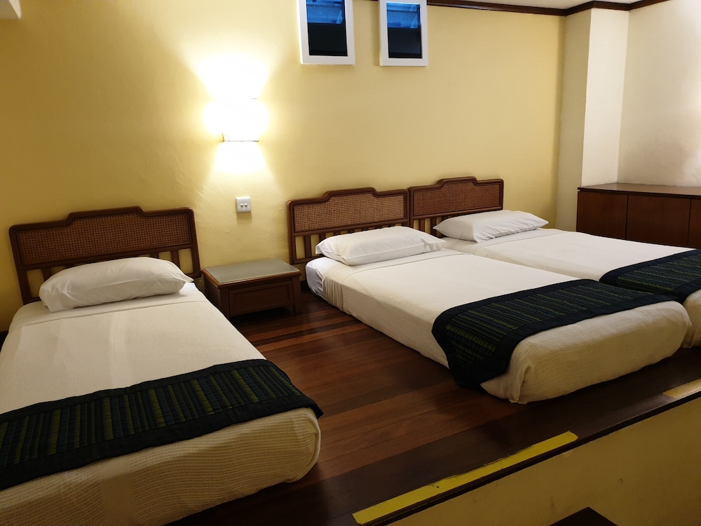 Perak Hotel 22/51