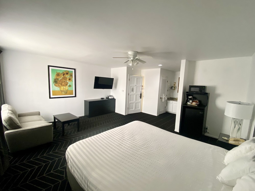 Masterpiece Hotel 16/65