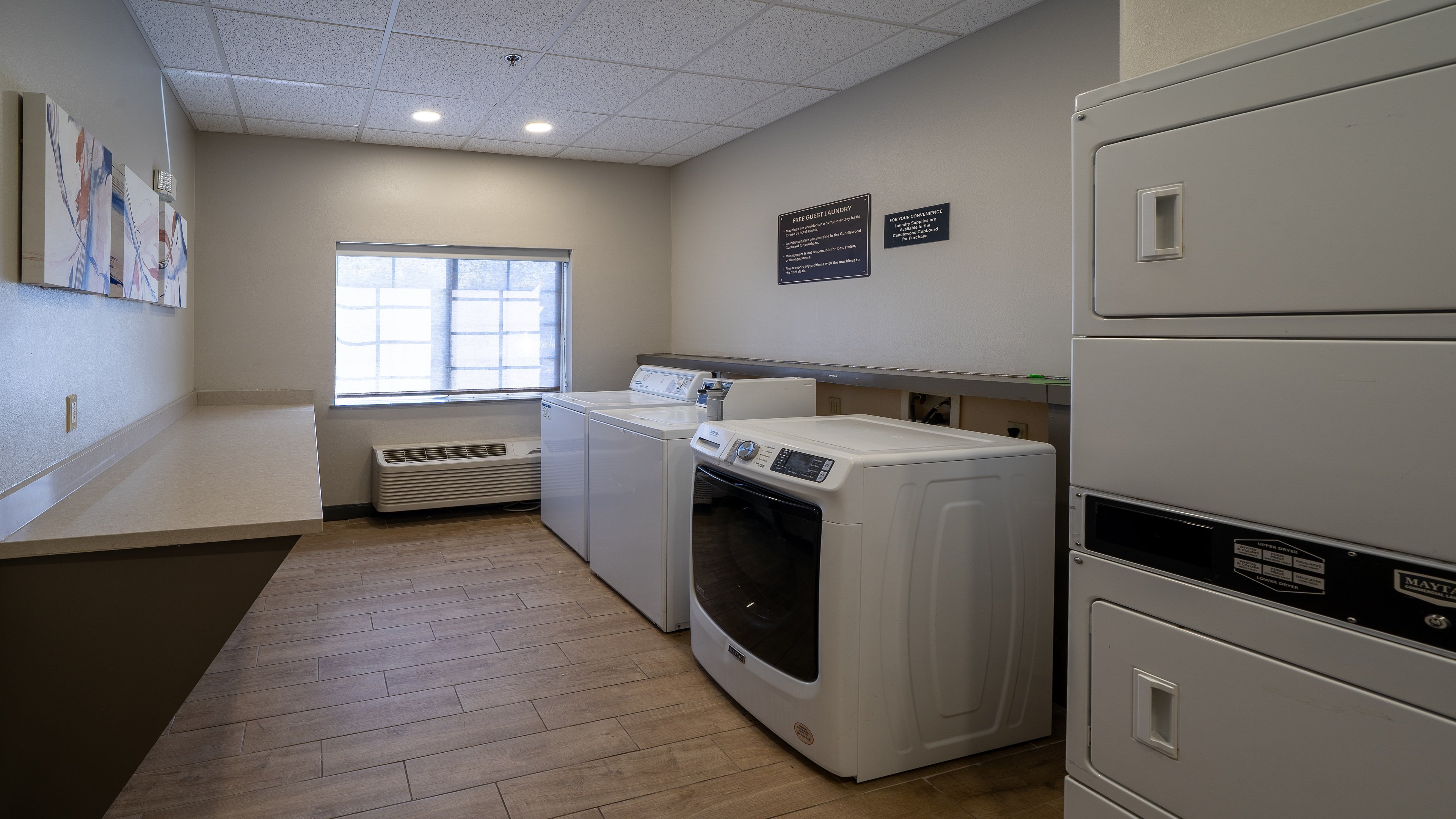 CANDLEWOOD SUITES BAYTOWN 20/58