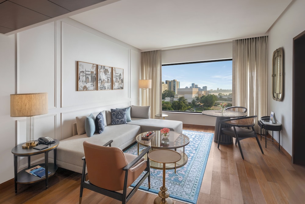 Premier, Suite, King Bed, Bay View، The Oberoi Mumbai 3/5