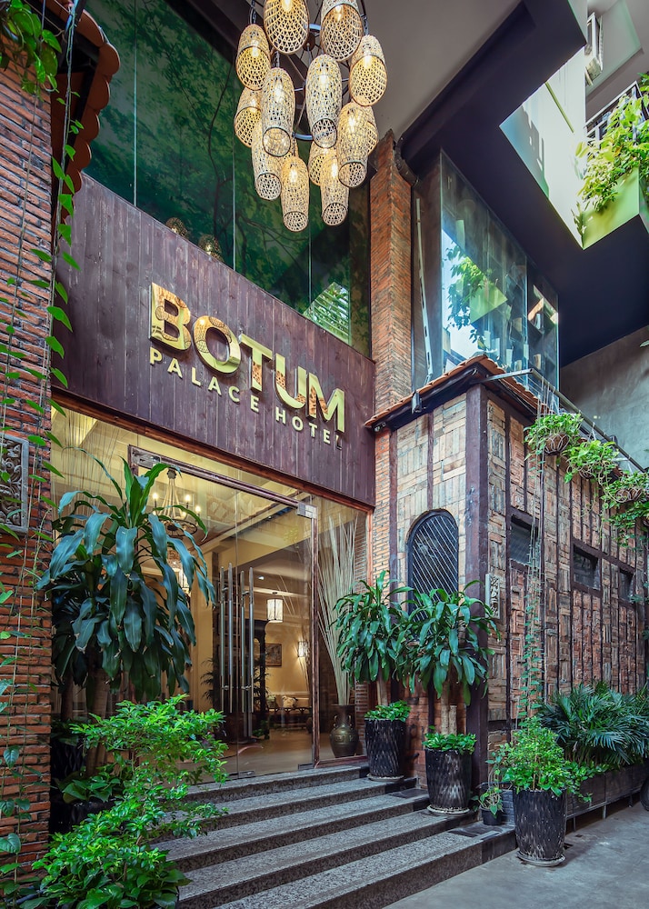 Botum Palace Hotel 2/57