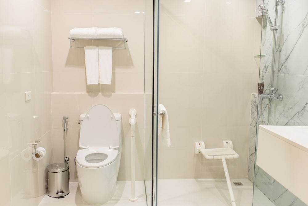 Alix Bangkok Hotel 74/77