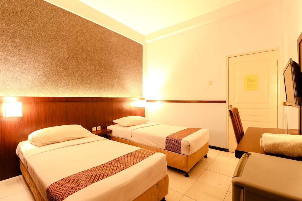 Hotel Jawa 12/41