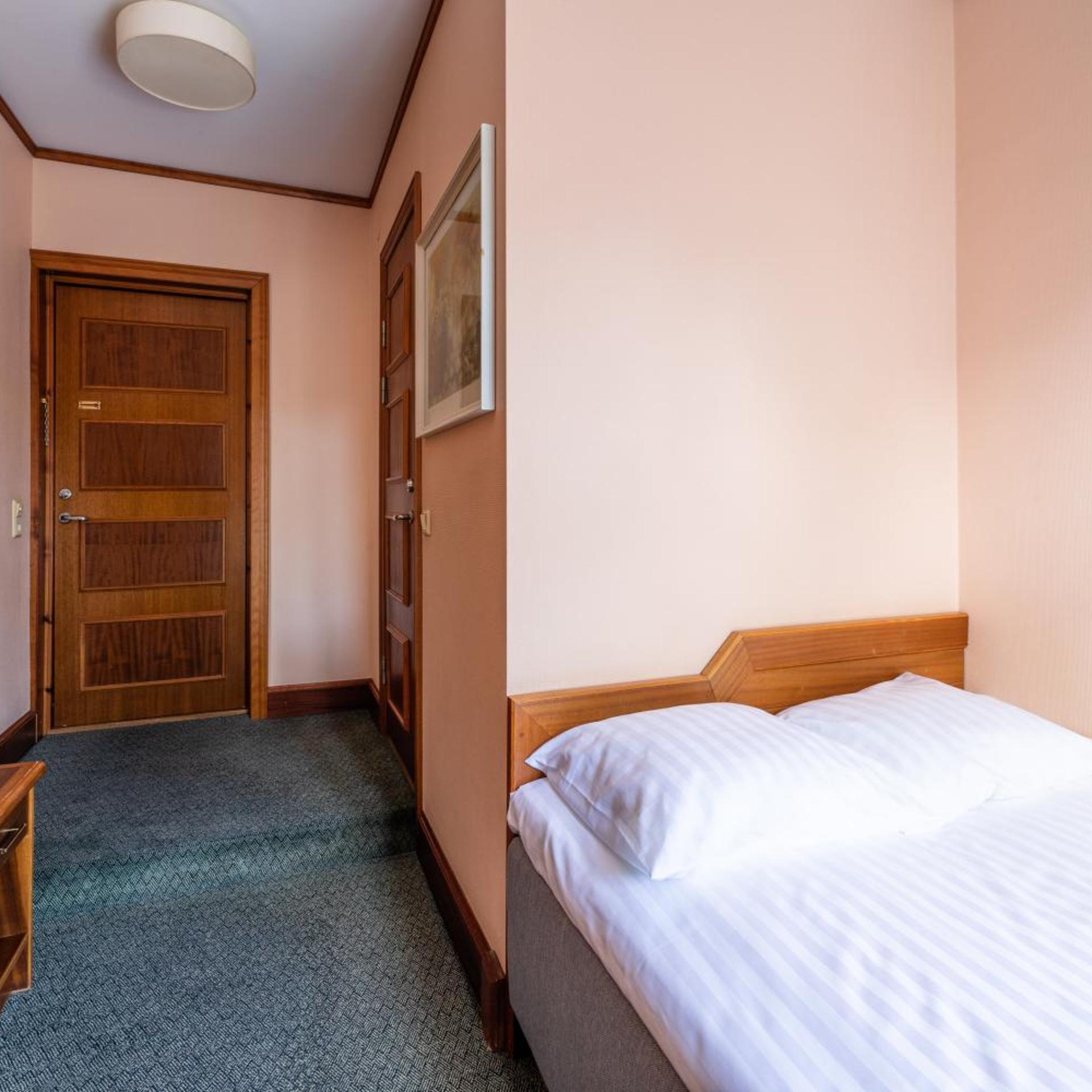 غرفة صغيرة مزدوجة، Victoria Hotel 2/6