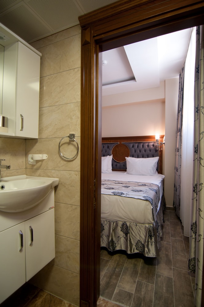 Ala Sofia Hotel 20/65