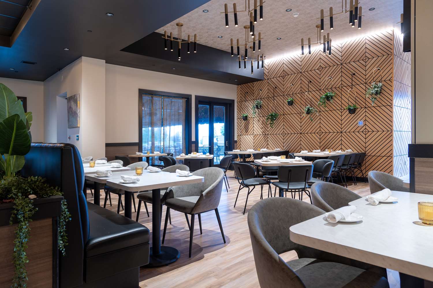 restaurant cafeteria