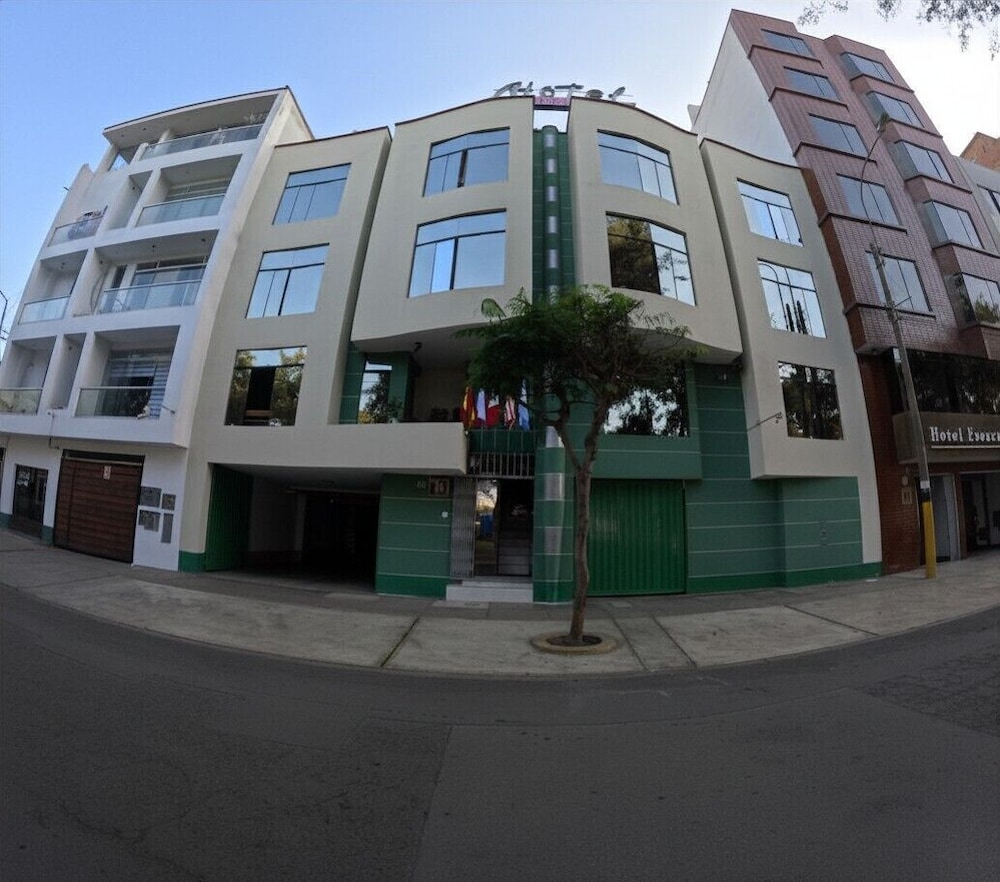 Asturias Inn 46/50