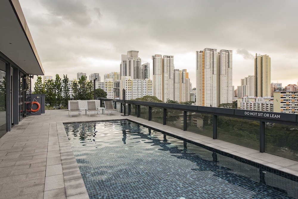 Louis Kienne Serviced Residences 37/65