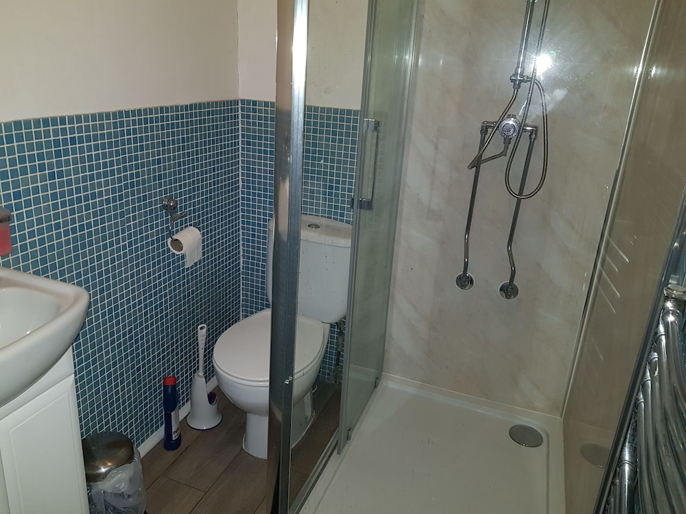 OYO Guest House Ellipse 56/60