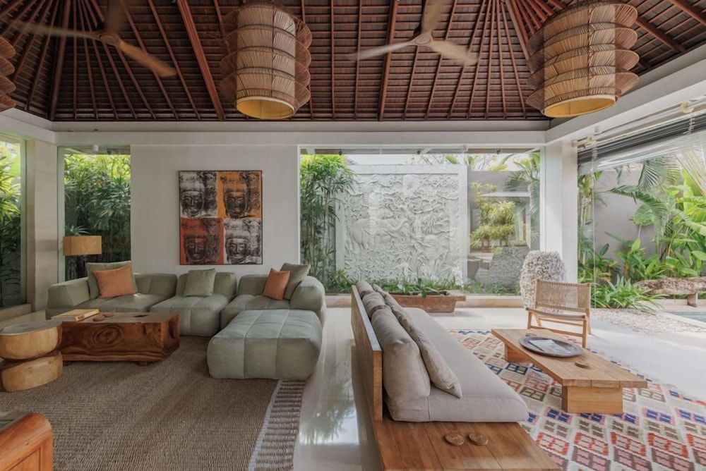 Chandra Bali Villas 30/48