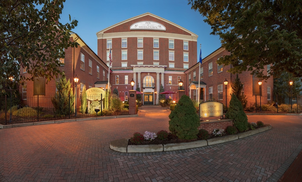 Inn at Middletown 62/63