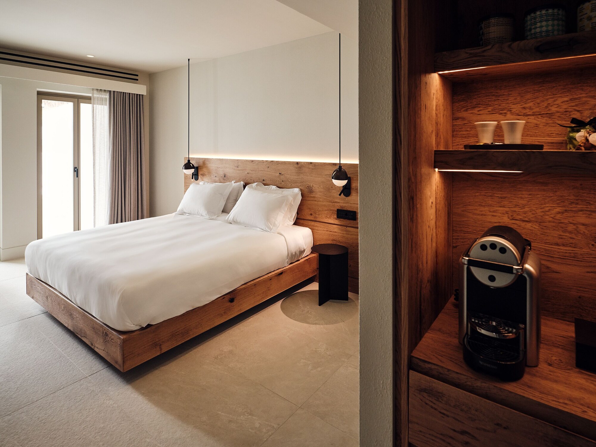 Prime, King Bed, Patio