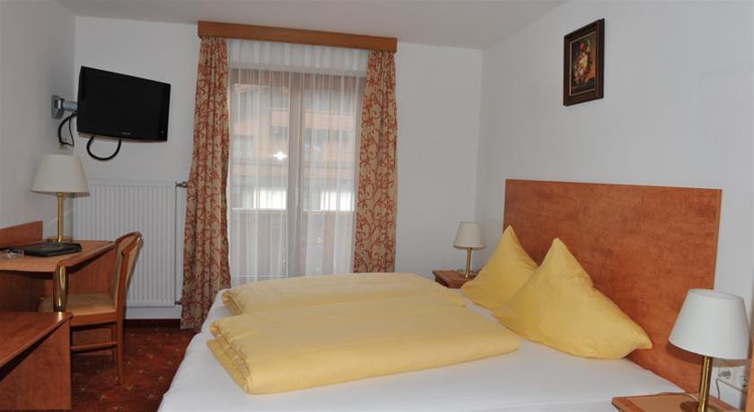 Hotel Waldhof 8/15
