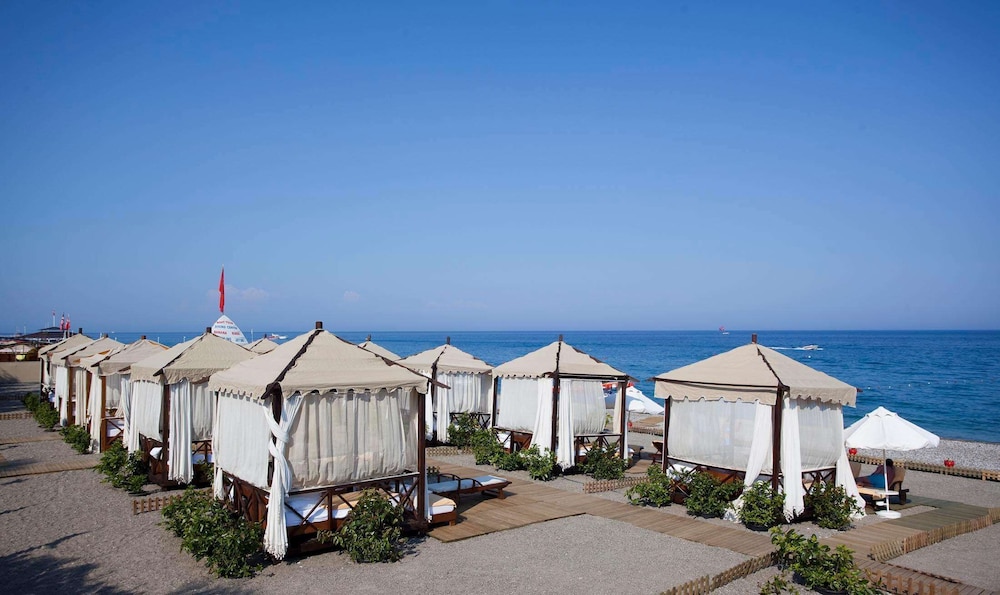 Limak Limra Hotel & Resort 75/79