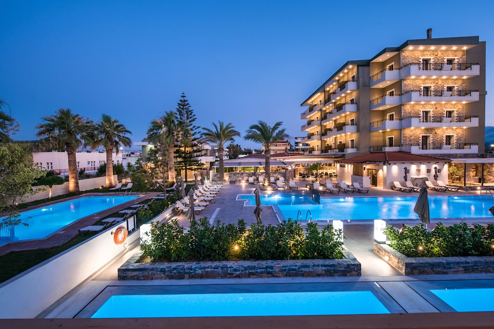 Petousis Hotel & Suites in MALEVIZI