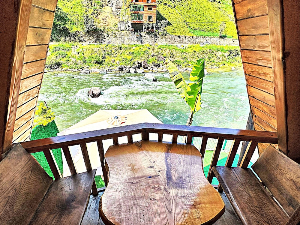 Tabiat Bungalows 25/50