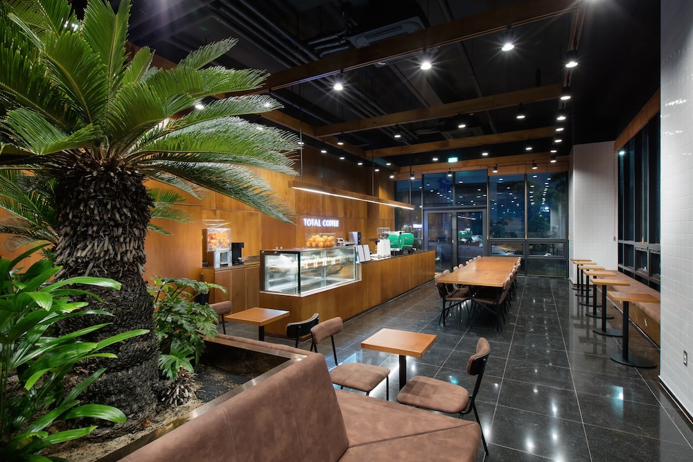 Park Marine Hotel 9/69