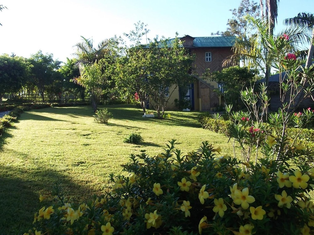 Los Bohios Campo Añil 33/50