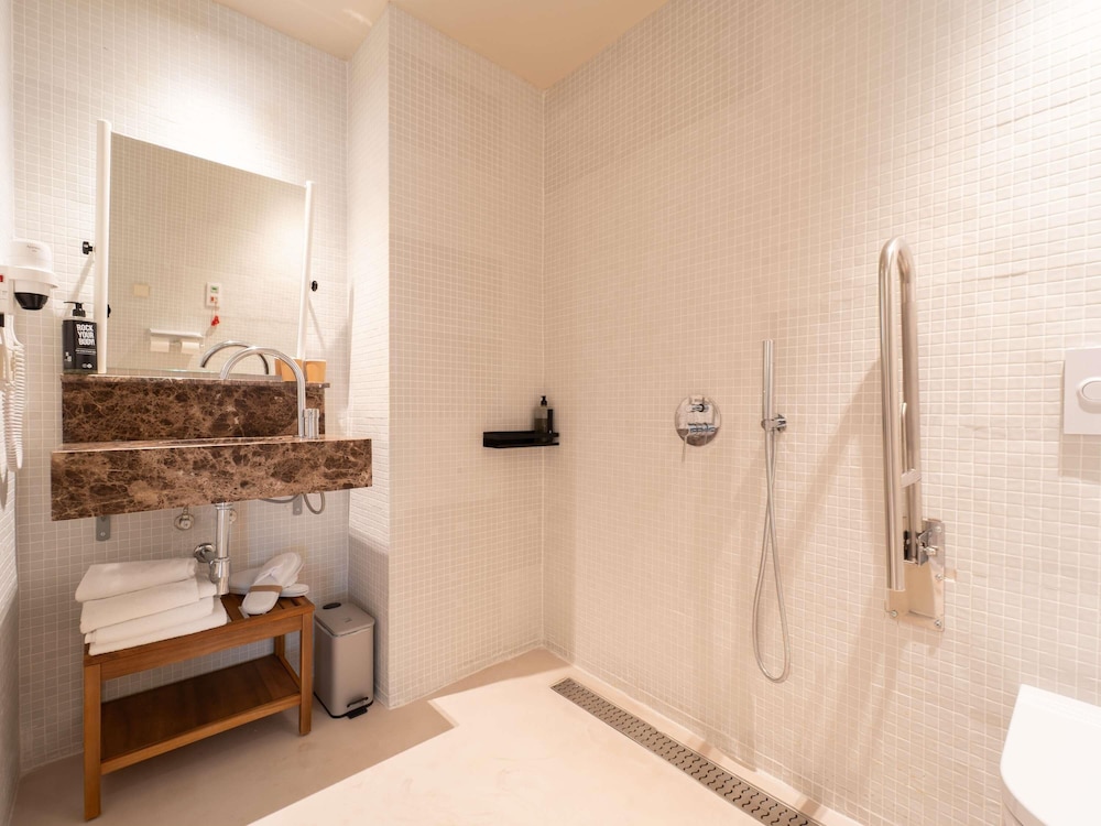 IBIS VALENCIA ALFAFAR 72/73