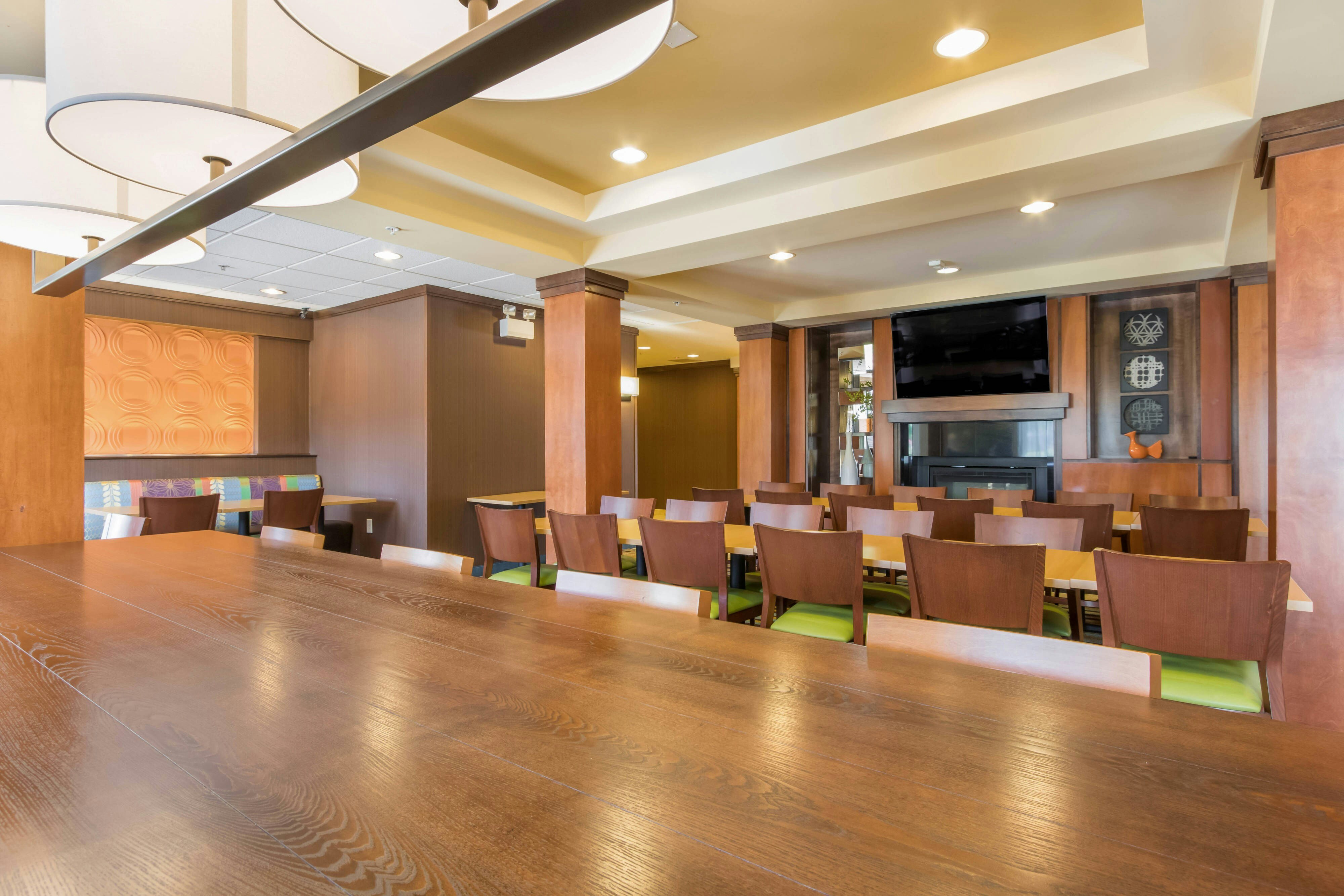 Fairfield Inn And Suites Columbia 34/36