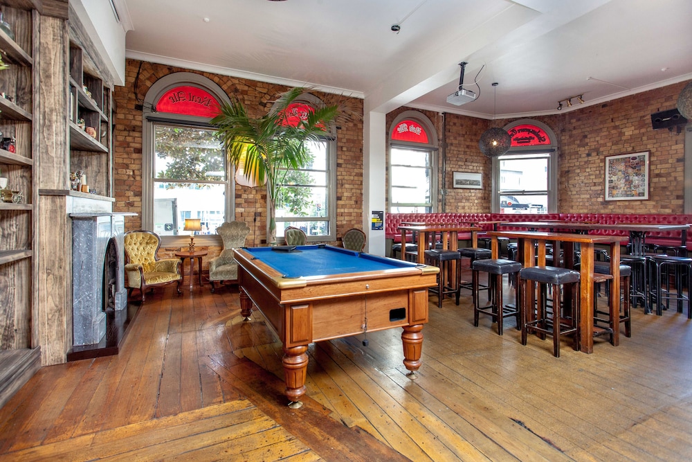 The Shakespeare Hotel and Brewery 55/63